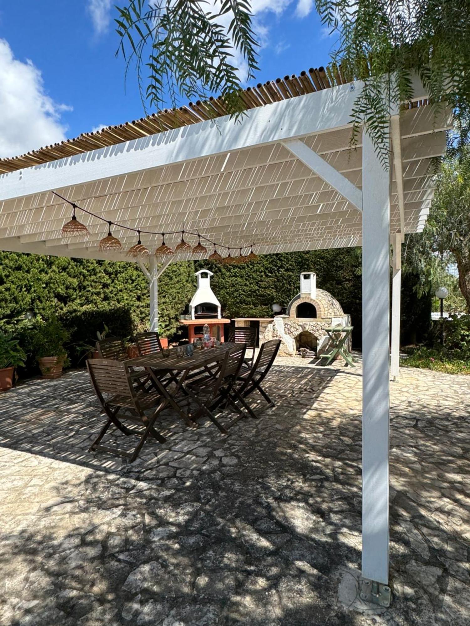 Villa Connie Serranova Exterior foto